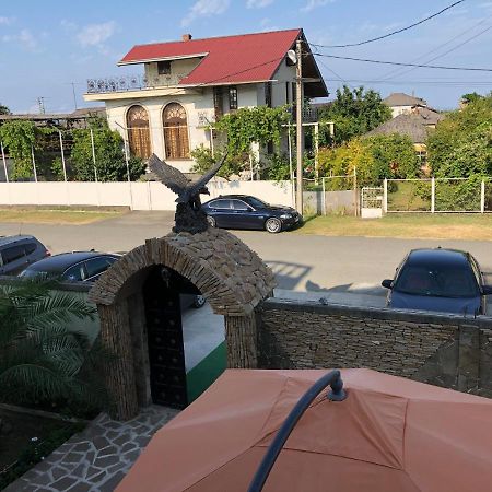 Гостевой Дом Siella Hotel Szuhumi Kültér fotó