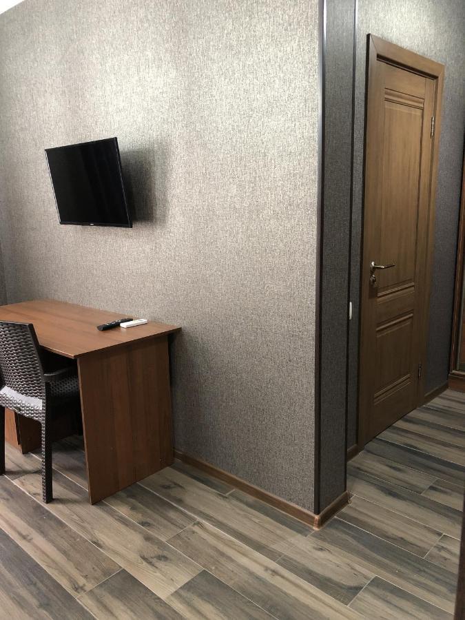 Гостевой Дом Siella Hotel Szuhumi Kültér fotó